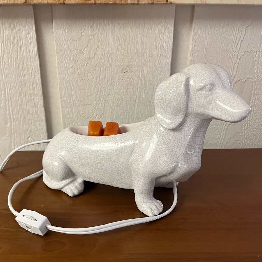 Scentsy dachshund dog wax/essential oil warmer